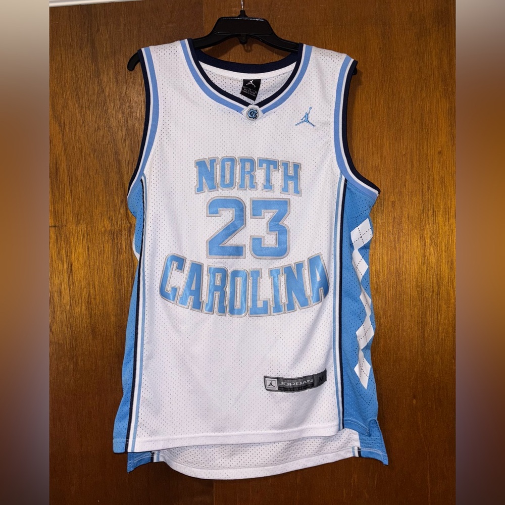 🌹 Jordan Athletic Jersey
